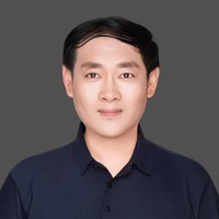 柏彦强